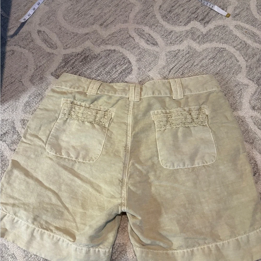 NWT Sundance Shorts Linen Cotton Blend Crochet Lace Trim Sand Beige Size 12 - Picture 6 of 10